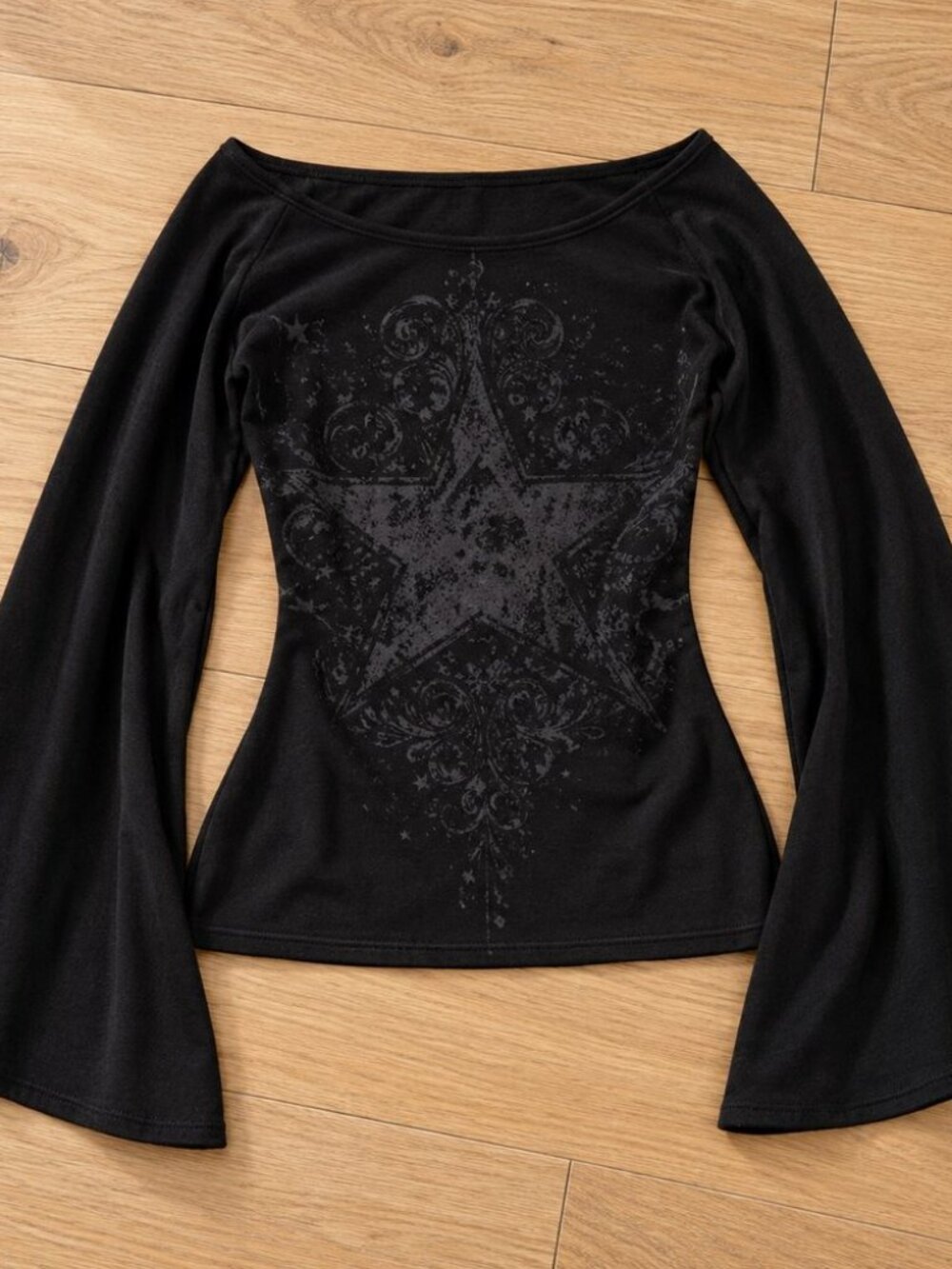 Black star print bell sleeve top - grunge whimsygoth flare sleeve